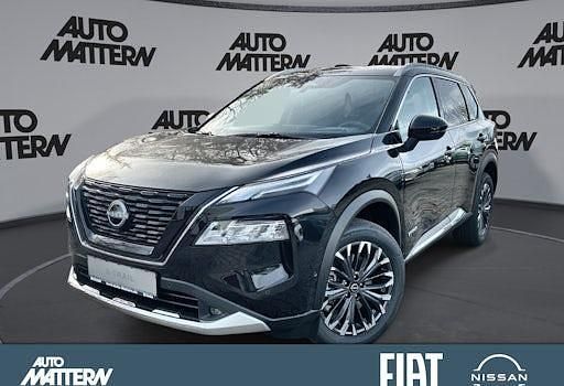 Neu Nissan X-Trail Tekna 213 PS (156 kW) 2025 Schwarz SUV