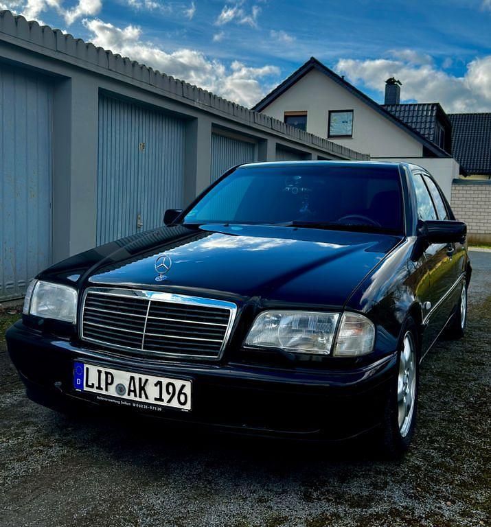 Gebraucht Mercedes C200 136 PS (100 kW) 2000 Schwarz Limousine