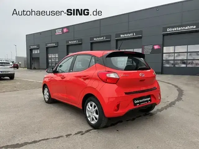 Gebraucht Hyundai i10 Select 100 PS (73 kW) 2020 Tomato red Kleinwagen
