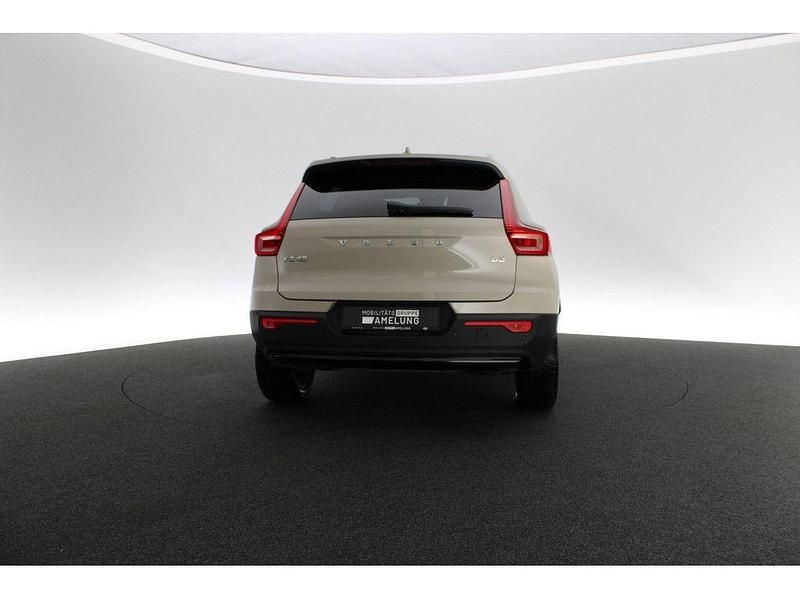 Gebraucht Volvo XC40 Plus 163 PS (119 kW) 2025 Beige SUV