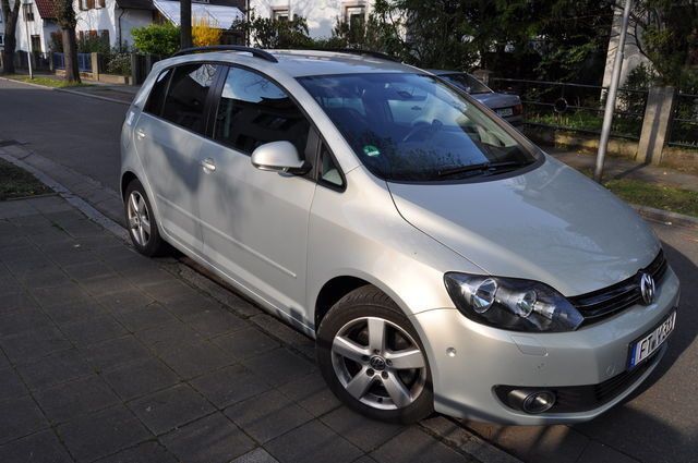 Gebraucht VW Golf Plus Team 190 PS (139 kW) 2011 Grau metallic Van / Kleinbus