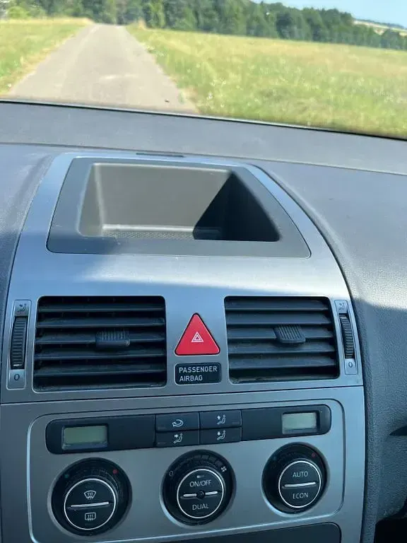 Gebraucht VW Touran 105 PS (77 kW) 2007 Silber Van / Kleinbus
