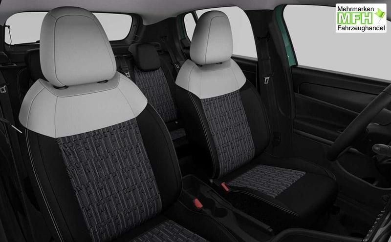 Neu Fiat 600 145 PS (106 kW) 2025 Mare grün metallic SUV