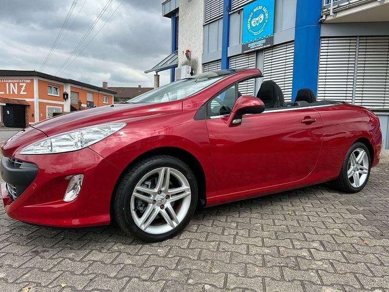 Gebraucht Peugeot 308 CC Premium 156 PS (114 kW) 2010 Rot Cabrio