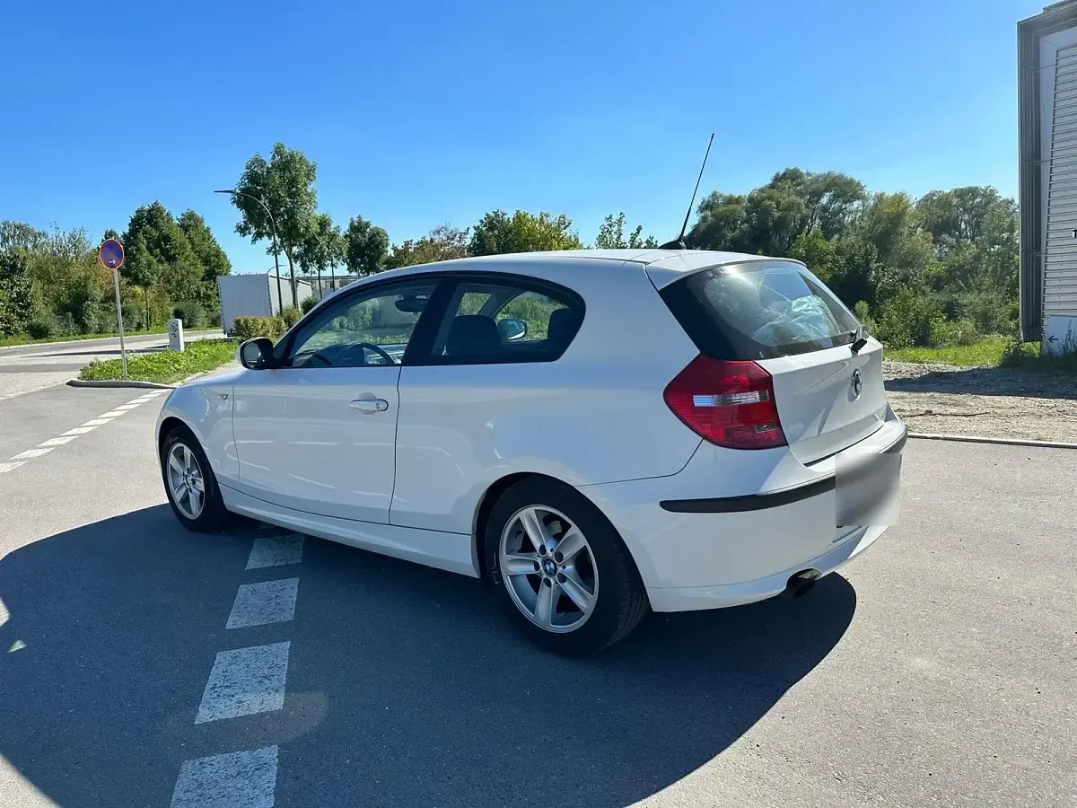 Second-hand BMW 116 122 CP (89 kW) 2010 Alb Hatchback