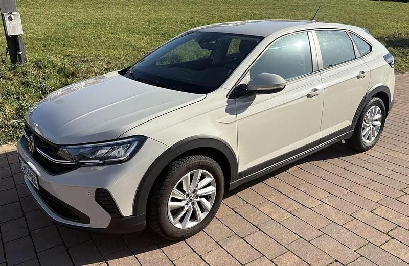 Gebraucht VW Taigo 95 PS (69 kW) 2024 Grau SUV