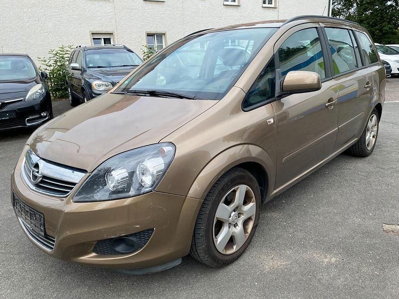 Gold Gebraucht 2014 Opel Zafira Family Van / Kleinbus | 3.900 € (Superpreis) - Bild 1/4