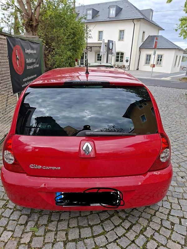 Second-hand Renault Clio II 2008 Roșu Hatchback