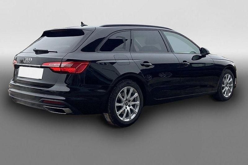 Gebraucht Audi A4 150 PS (110 kW) 2022 Schwarz Kombi