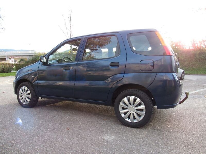 Gebraucht Subaru Justy 94 PS (69 kW) 2009 Blau Kleinwagen