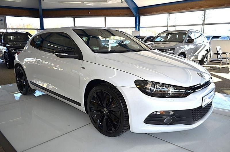 Gebraucht VW Scirocco Match 160 PS (117 kW) 2013 Weiß Coupé