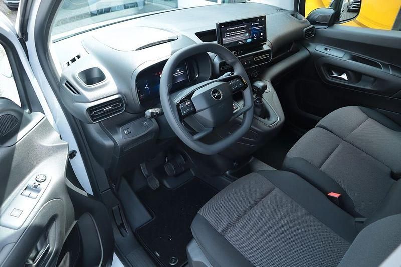 Nowe Opel Combo Edition 102 KM (75 kW) 2025 Biały Minivan