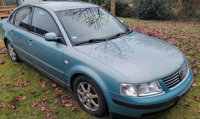 Gebraucht VW Passat 150 PS (110 kW) 1998 Grün Limousine