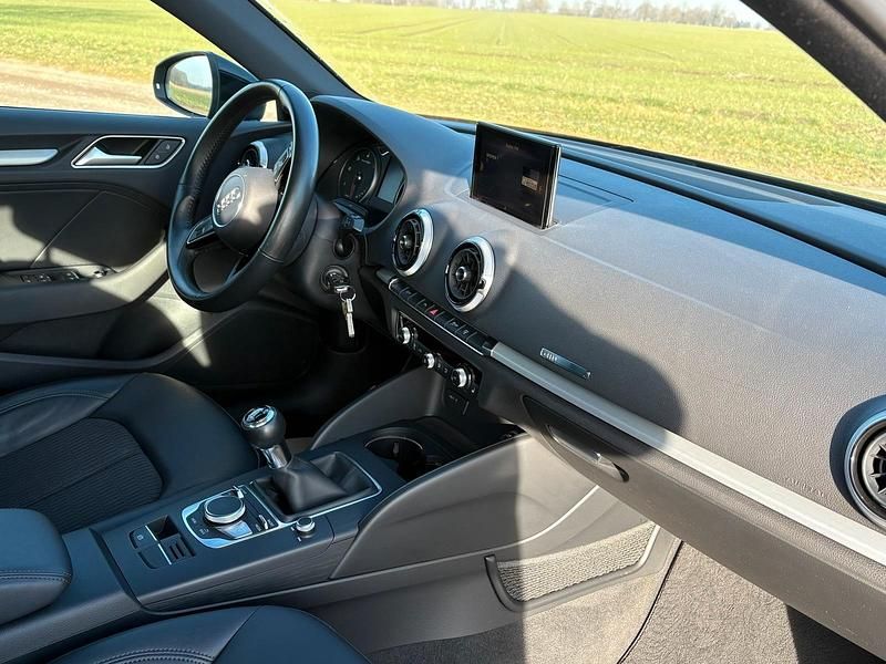 Gebraucht Audi A3 Design 150 PS (110 kW) 2017 Schwarz Limousine