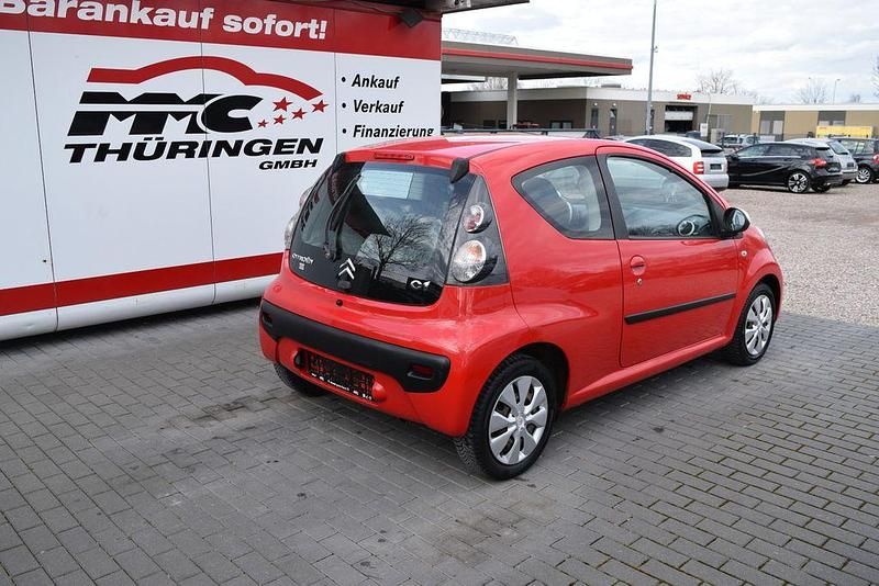 Gebraucht Citroën C1 Chic 68 PS (50 kW) 2010 Rot Kleinwagen