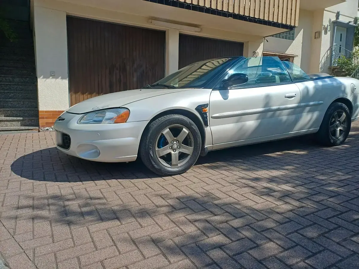 Gebraucht Chrysler Sebring Cabriolet 203 PS (149 kW) 2001 Silber Cabrio