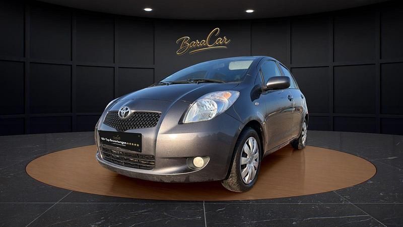 Gebraucht Toyota Yaris Travel 87 PS (63 kW) 2007 Grau Kleinwagen