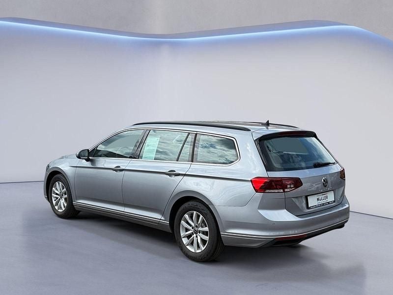 Second-hand VW Passat 150 CP (110 kW) 2022 Argintiu Break