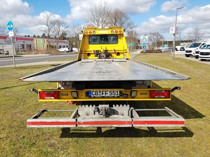 Gebraucht Iveco Daily 179 PS (131 kW) 2022 Gelb