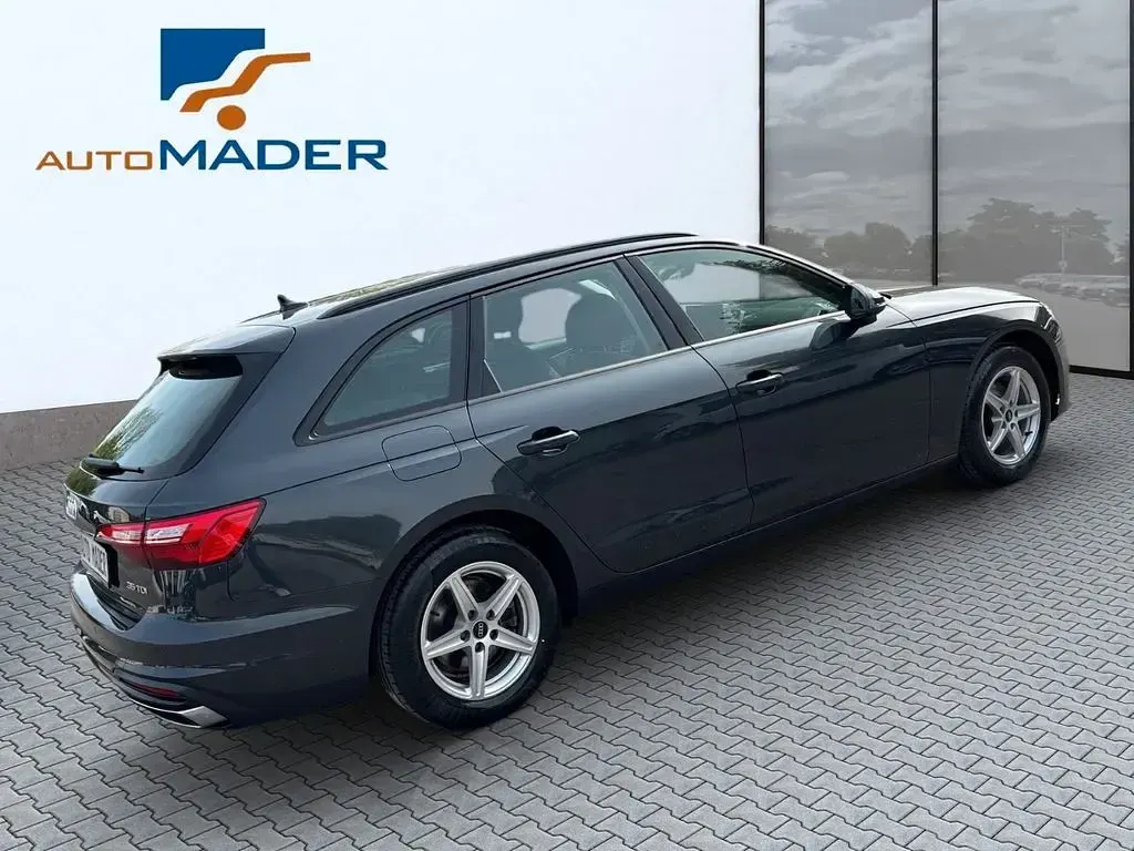 Gebraucht Audi A4 Basis 163 PS (119 kW) 2023 Grau Kombi