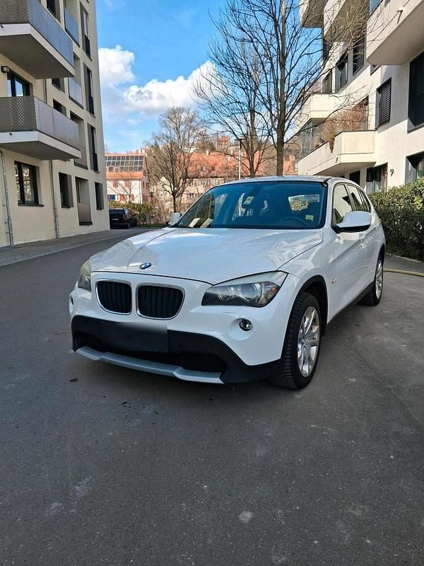 Gebraucht BMW X1 143 PS (105 kW) 2011 Weiß SUV