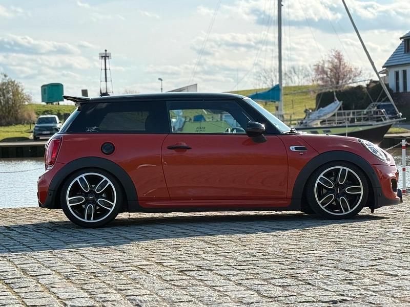 Usata Mini John Cooper Works 285 CV (209 kW) 2019 Arancione Utilitaria