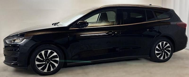 Gebraucht Ford Focus Titanium 116 PS (85 kW) 2025 Schwarz Limousine