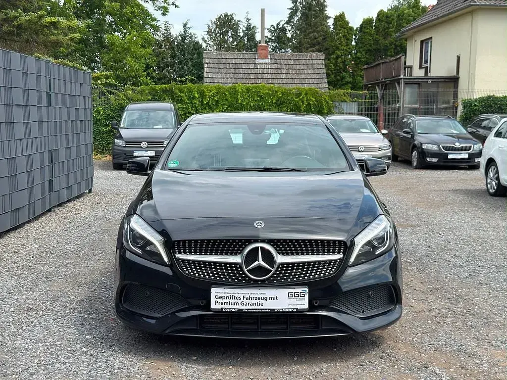 Gebraucht Mercedes A180 AMG 122 PS (89 kW) 2018 Schwarz Limousine