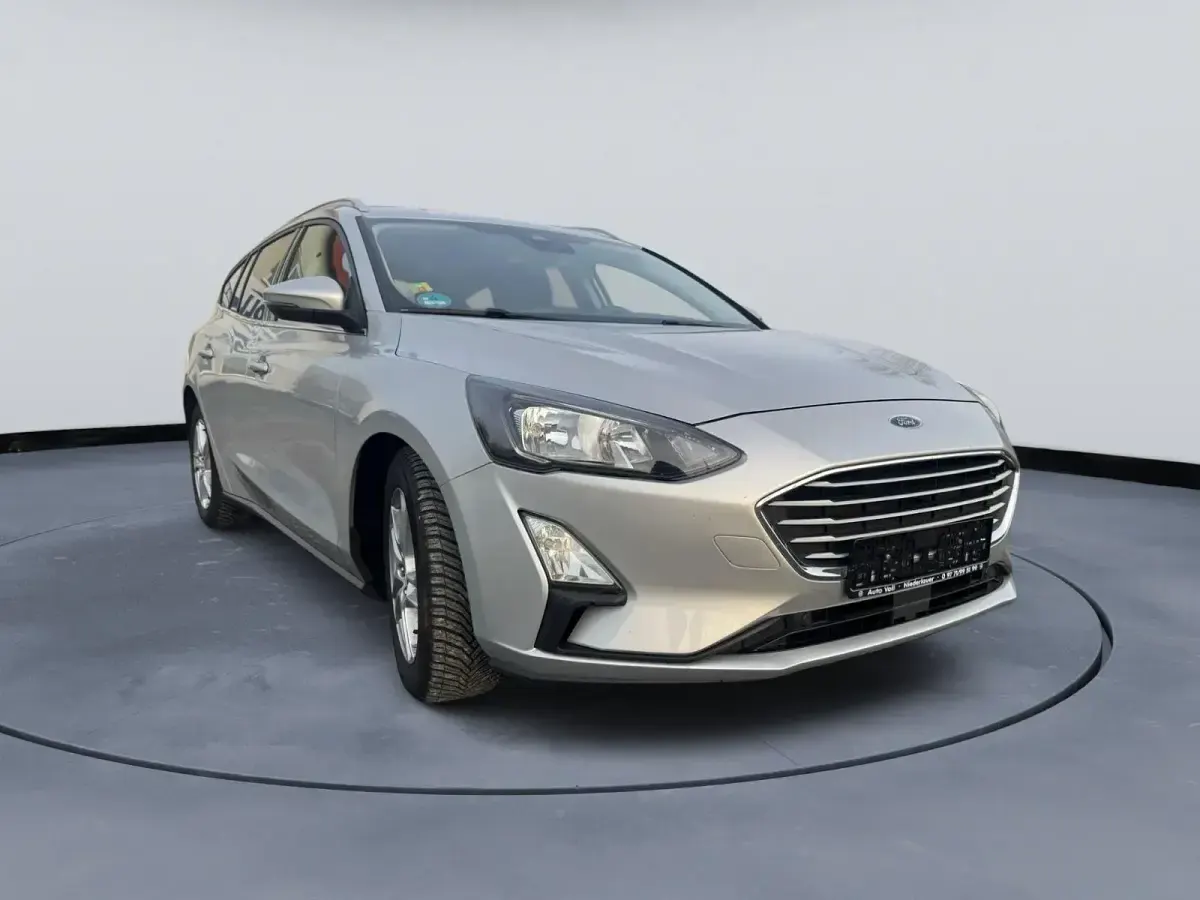 Gebraucht Ford Focus 120 PS (88 kW) 2020 Silber Kombi