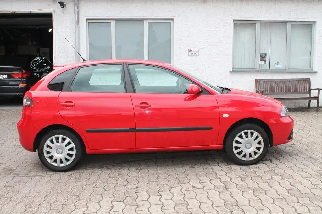 Gebraucht Seat Ibiza Comfort 69 PS (50 kW) 2007 Rot Kleinwagen