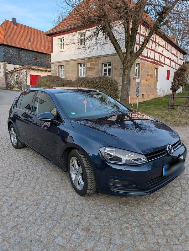 Gebraucht VW Golf VII 105 PS (77 kW) 2013 Blau Kleinwagen
