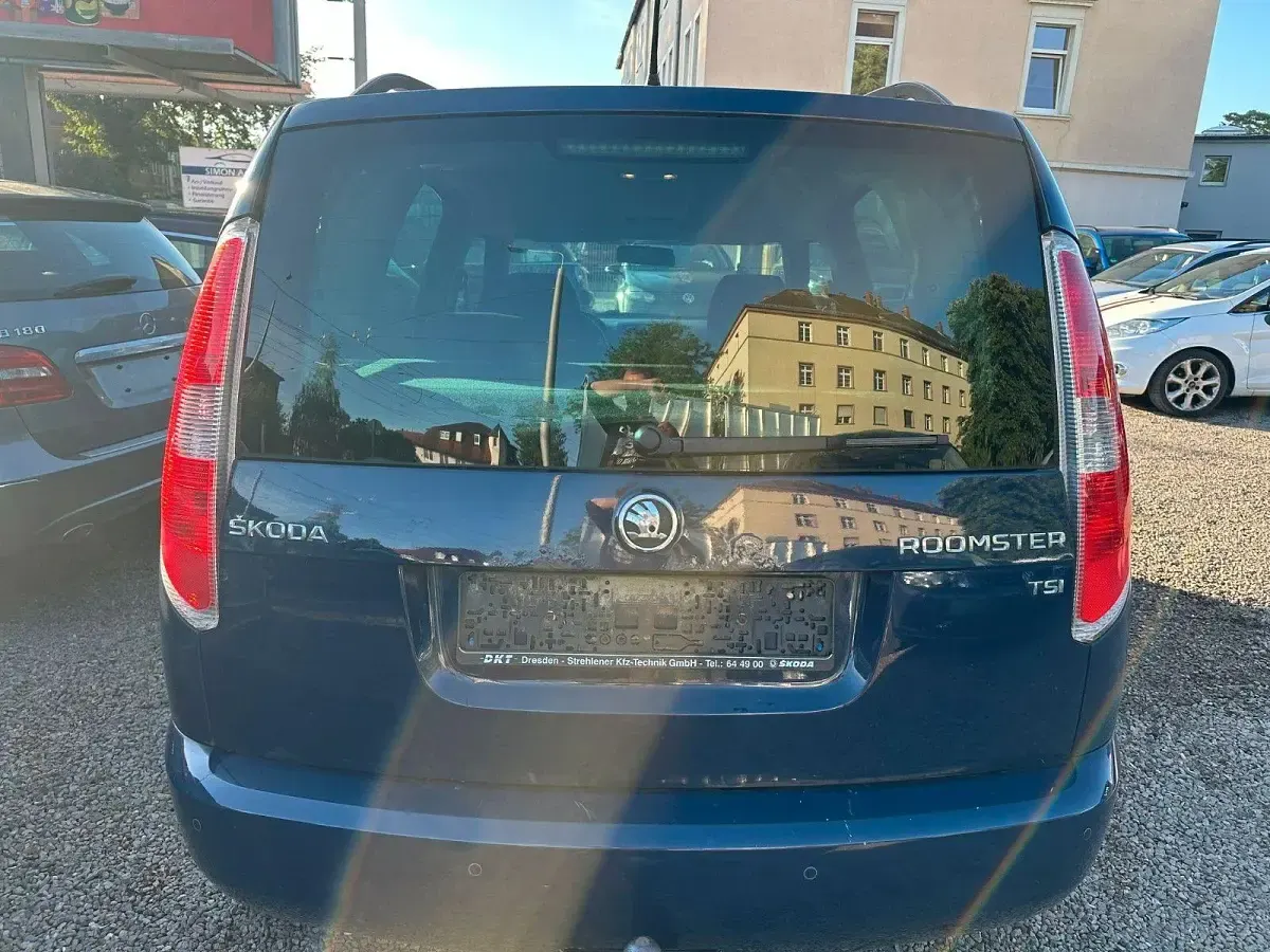 Gebraucht Skoda Roomster Plus Edition 105 PS (77 kW) 2013 Blau Van / Kleinbus