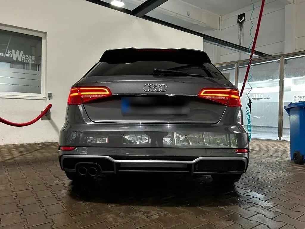 Gebraucht Audi A3 Sportback S-Line 190 PS (139 kW) 2017 Grau Kleinwagen
