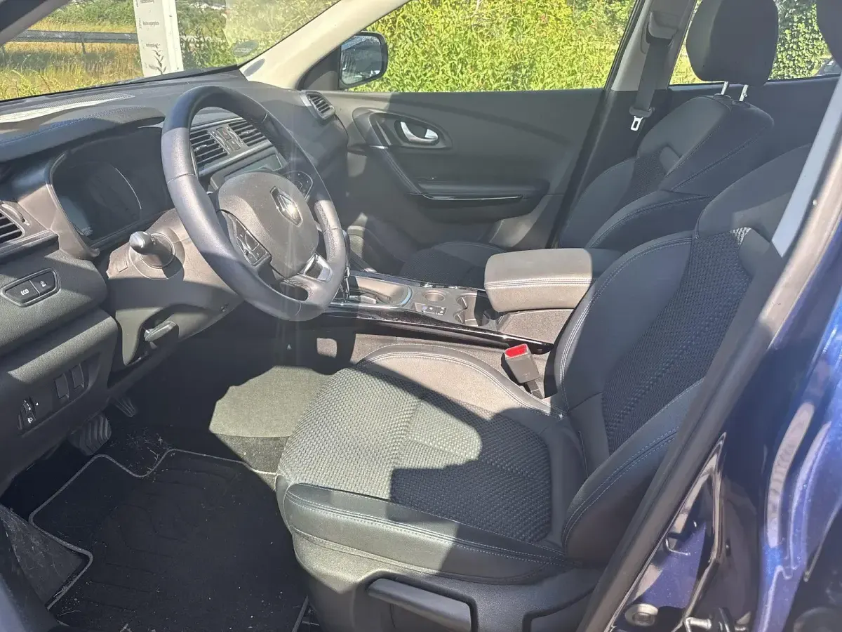 Gebraucht Renault Kadjar LIMITED 159 PS (116 kW) 2019 Blau SUV
