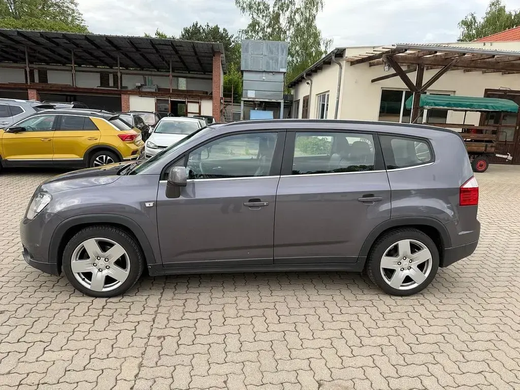 Usata Chevrolet Orlando LTZ 163 CV (119 kW) 2012 Grigio Monovolume