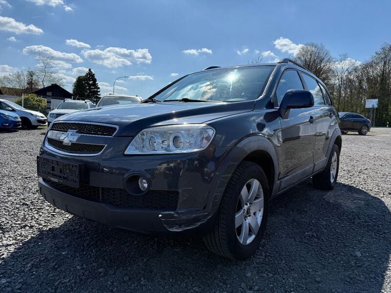 Grau Gebraucht 2008 Chevrolet Captiva SUV | 1.999 € (Guter Preis) - Bild 1/4