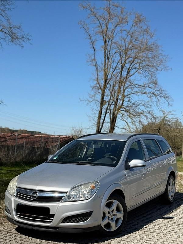 Gebraucht Opel Astra 120 PS (88 kW) 2008 Silber Kombi
