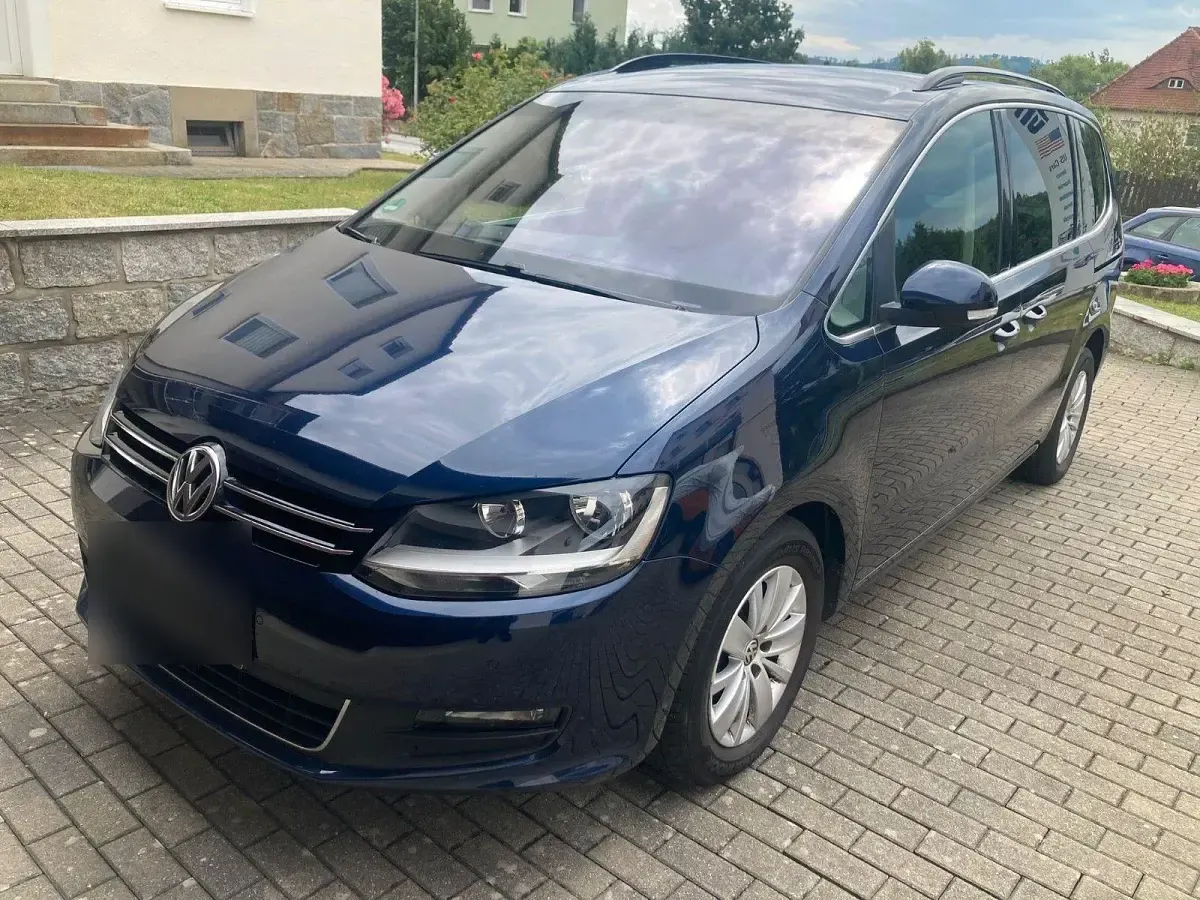 Gebraucht VW Sharan Comfortline 170 PS (125 kW) 2011 Blau Van / Kleinbus