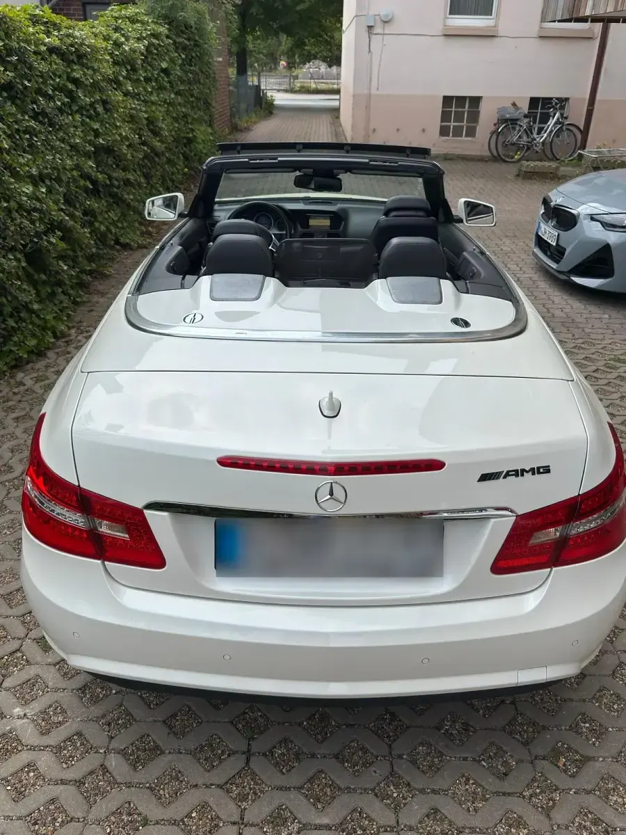 Gebraucht Mercedes E250 204 PS (150 kW) 2012 Weiß Cabrio