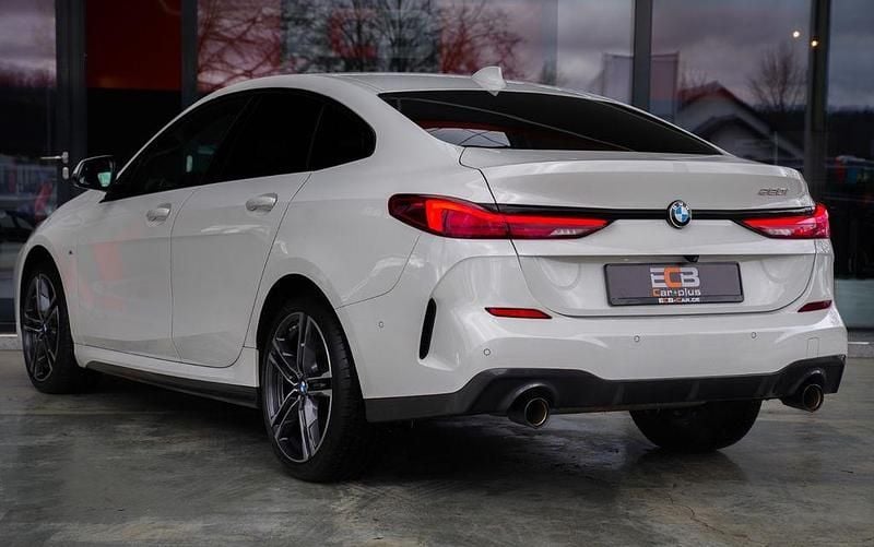 Gebraucht BMW 220 M Sport 178 PS (130 kW) 2021 Weiß Coupé
