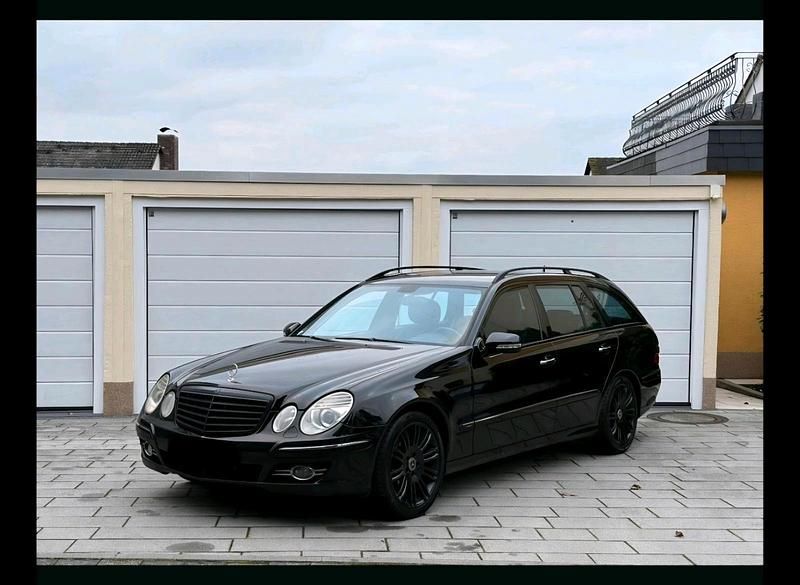 Gebraucht Mercedes E320 Avantgarde 224 PS (164 kW) 2007 Schwarz Kombi