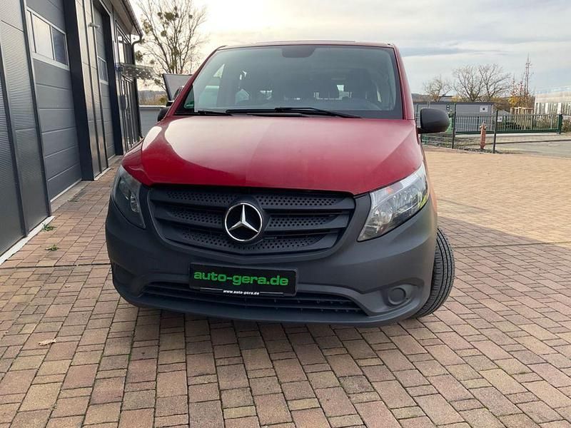 Gebraucht Mercedes Vito 163 PS (119 kW) 2016 Rot Van