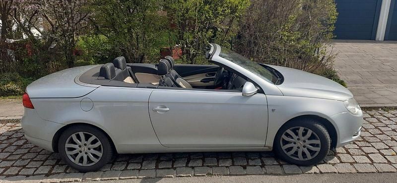 Używany VW Eos Individual 150 KM (110 kW) 2008 Srebrny Kabriolet