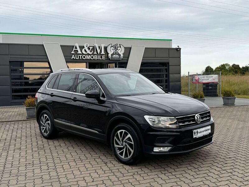 Schwarz Gebraucht 2017 VW Tiguan Sound SUV | 16.900 € (Guter Preis) - Bild 1/4