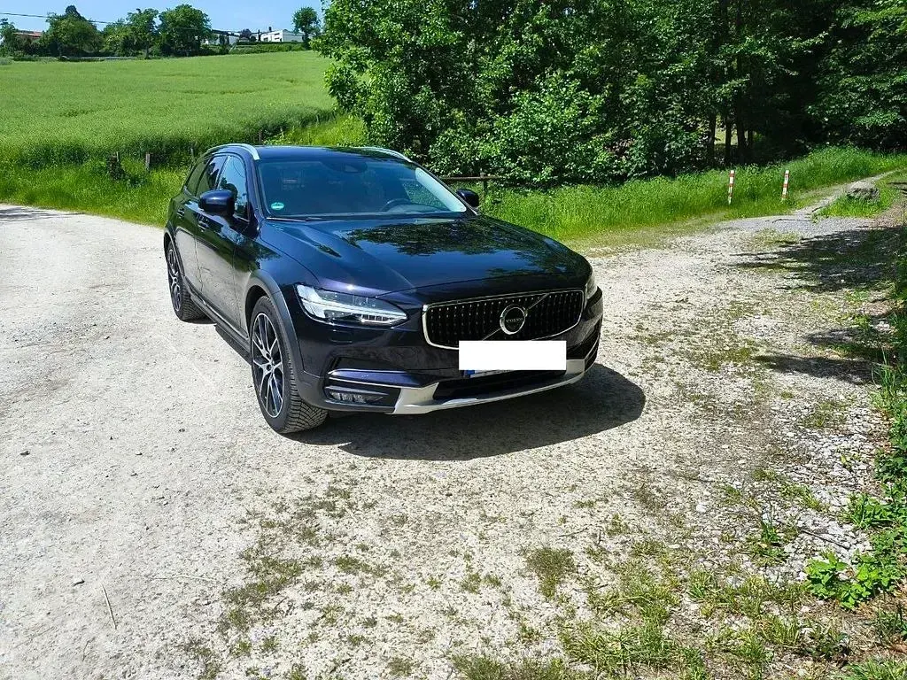 Gebraucht Volvo V90 CC 250 PS (183 kW) 2020 Blau Kombi