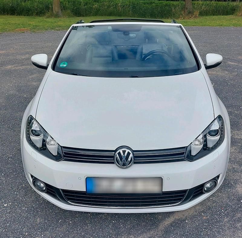 Używany VW Golf Exclusive 160 KM (117 kW) 2011 Biały Kabriolet
