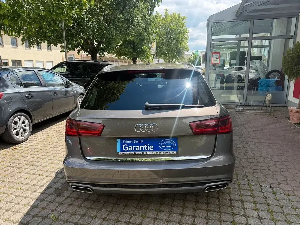 Gebraucht Audi A6 S-Line 272 PS (200 kW) 2015 Grau Kombi