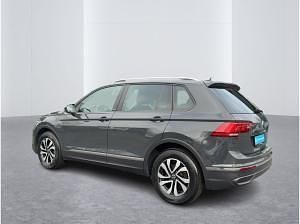 Gebraucht VW Tiguan Active 150 PS (110 kW) 2022 Grau (uranograu) SUV
