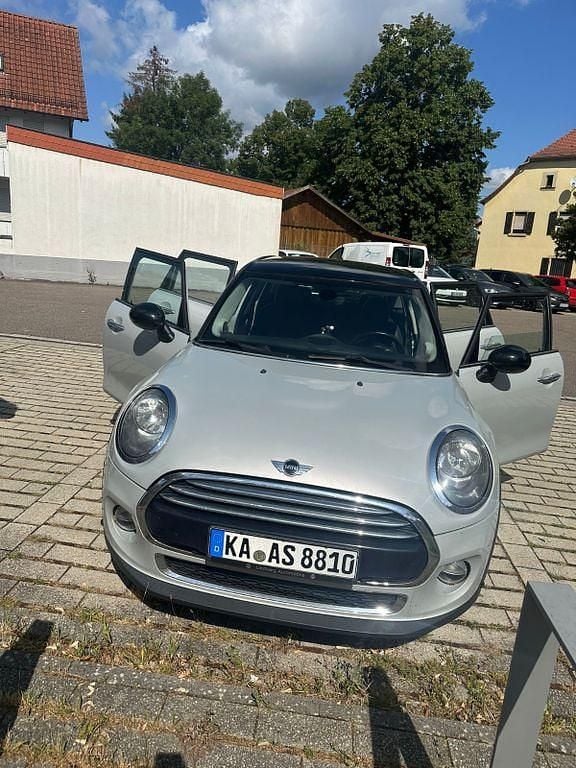 Grau Gebraucht 2014 Mini Cooper D Kleinwagen | 8.500 € (Etwas zu teuer) - Bild 1/4