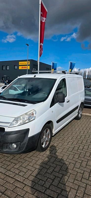 Second-hand Citroën Jumpy 163 CP (119 kW) 2011 Alb Monovolum
